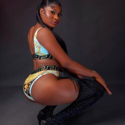 Naomi, фото 1