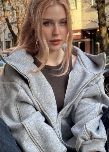 Аватар - КАРИНА, 25 лет, Волжская