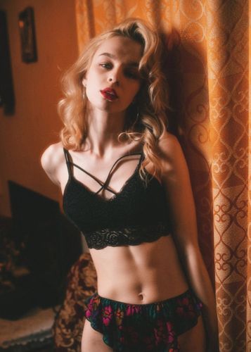 Аватар - Ника, 23 года, Ботанический сад